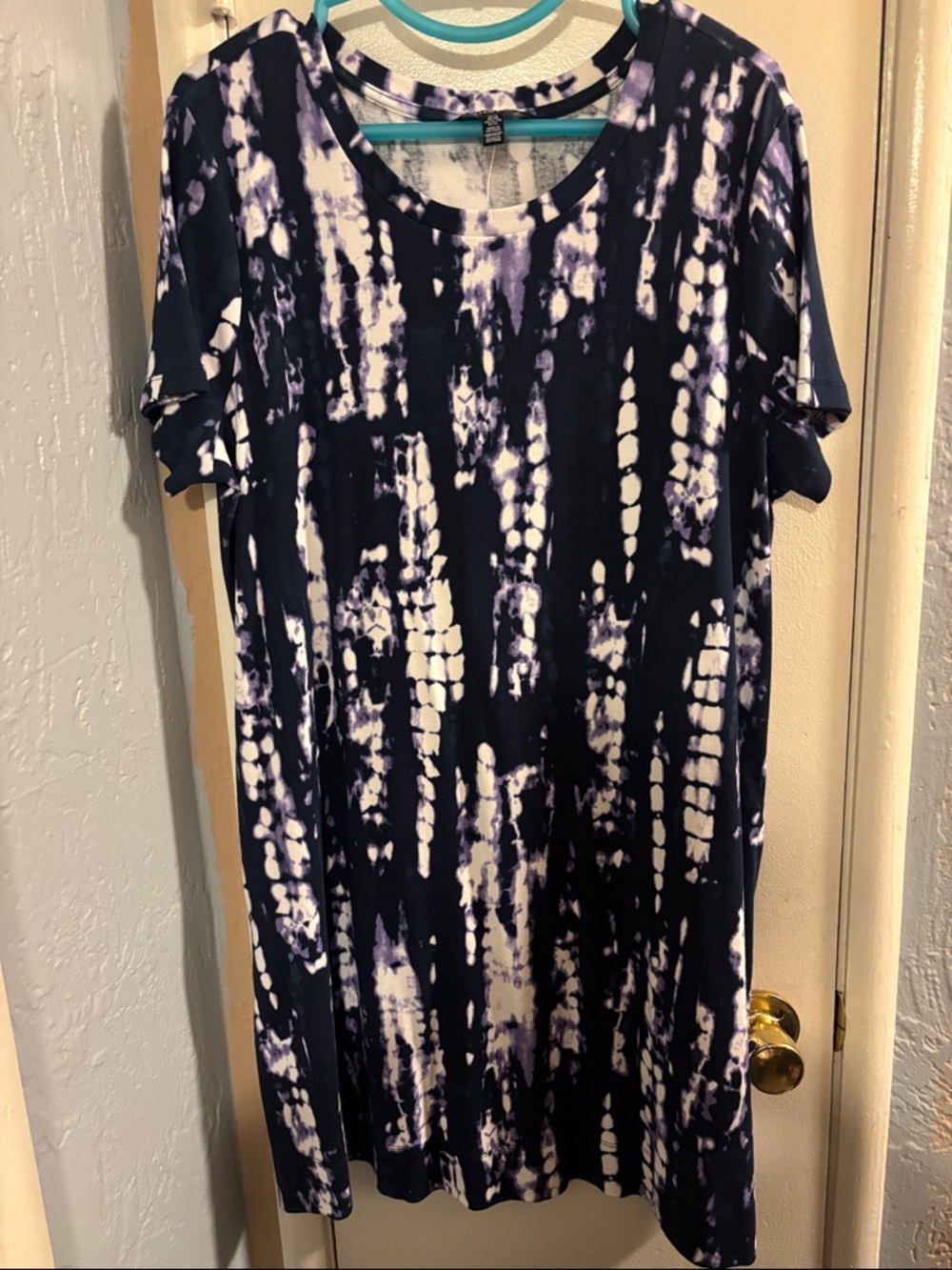 Ellen Tracy Purple and White Tie-Dye Shift Dress